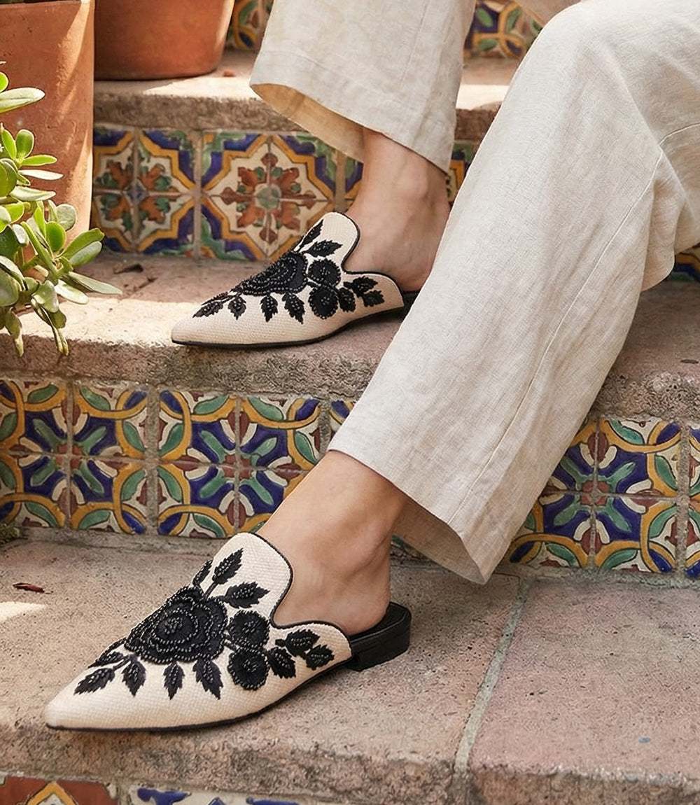AZUR E E ミュール　フラワー　パール Seychelles Around The World Embroidered Mules - Elegant Slip-On