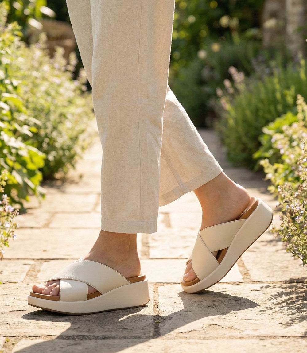 Key Largo Slip On Platform Sandals with Comfortable Leather Design