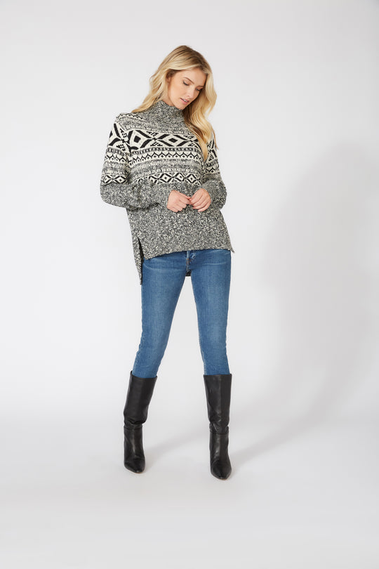 How to Style an Oversized Sweater 7 Different Ways