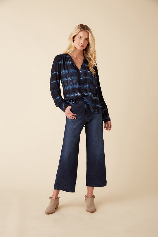 Style Guide: How to Style Wide Leg Jeans