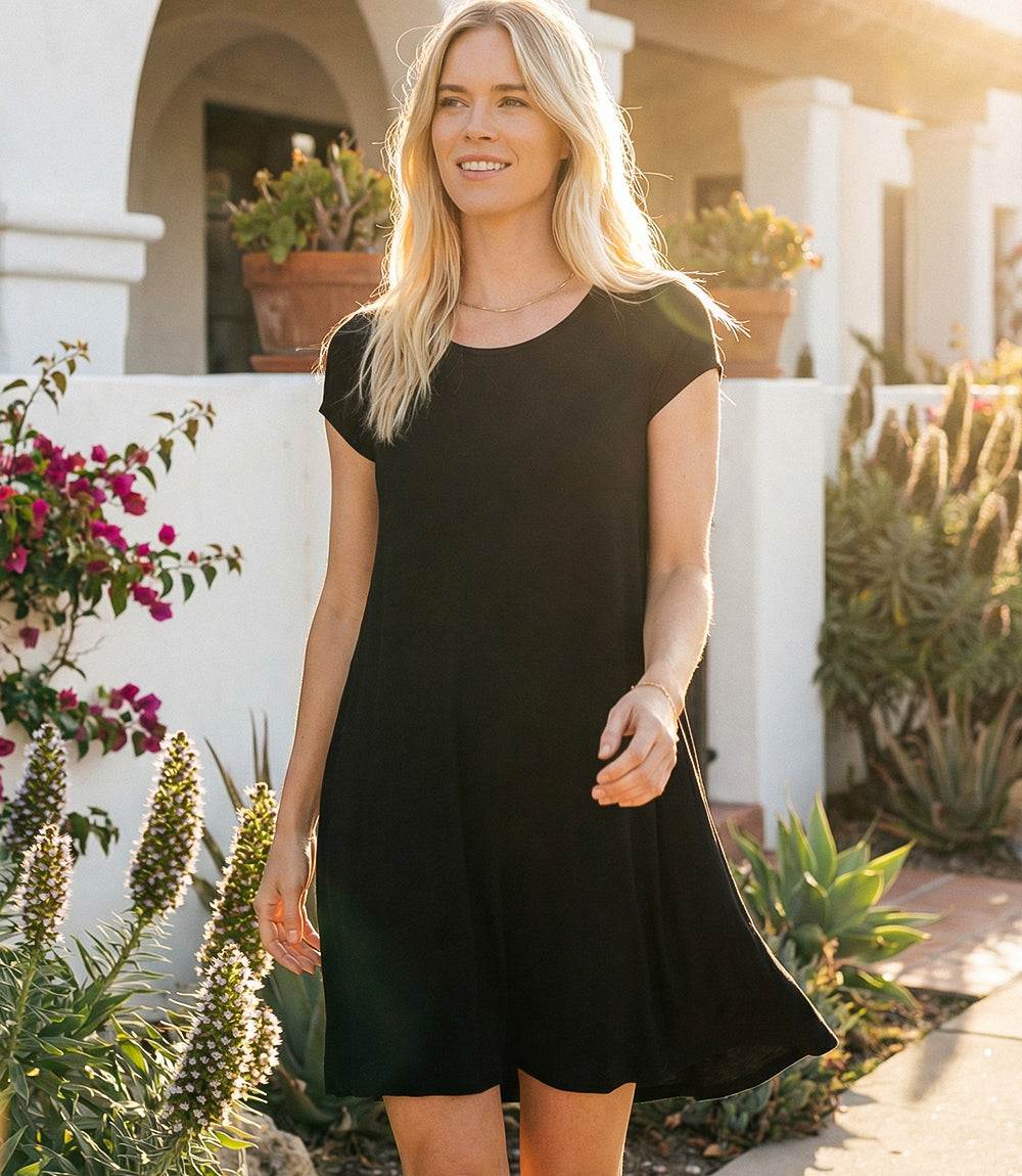 Karen Kane Maggie Trapeze Dress, M, Black Karen Kane Maggie Trapeze Dress, M, Black