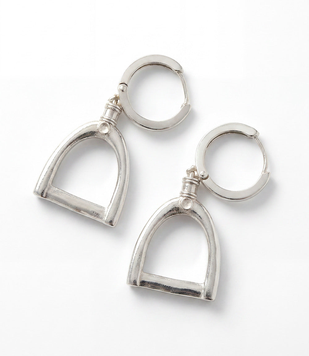 Horsebit Link Earrings