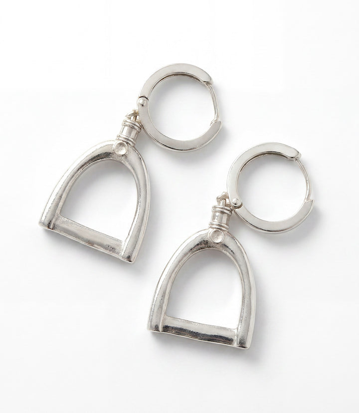 Horsebit Link Earrings