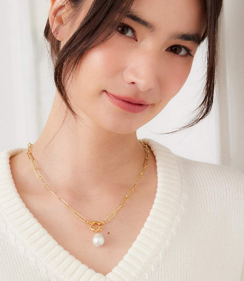 Pearl Toggle Necklace