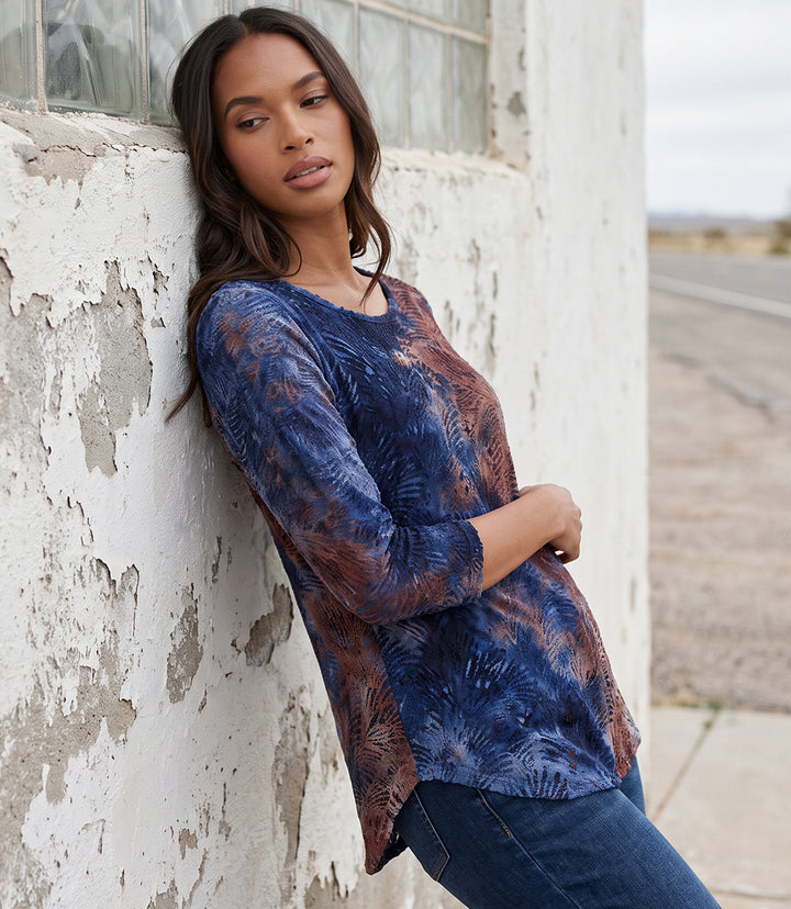 3/4 Sleeve Tie-Dye Burnout Shirttail Top