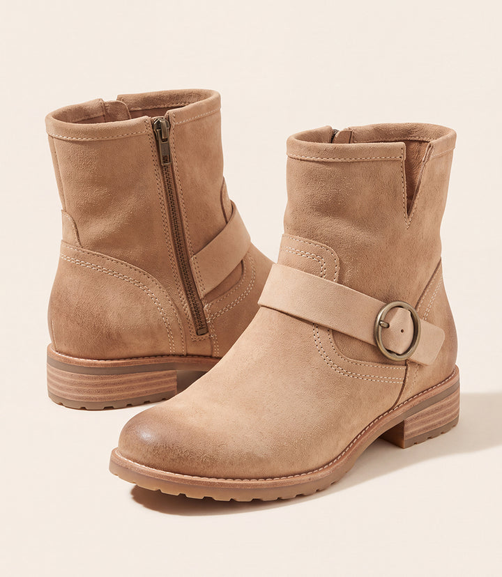 Sofft Beth Belted Booties