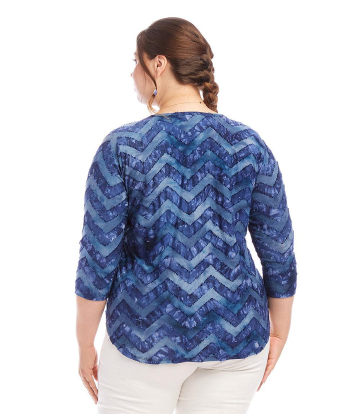 Plus Size 3/4 Sleeve Burnout Shirttail Top