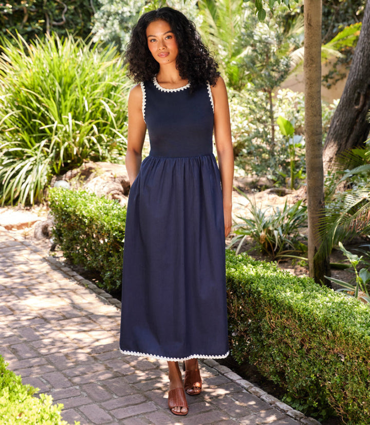 Sleeveless Edge Stitch Contrast Midi Dress