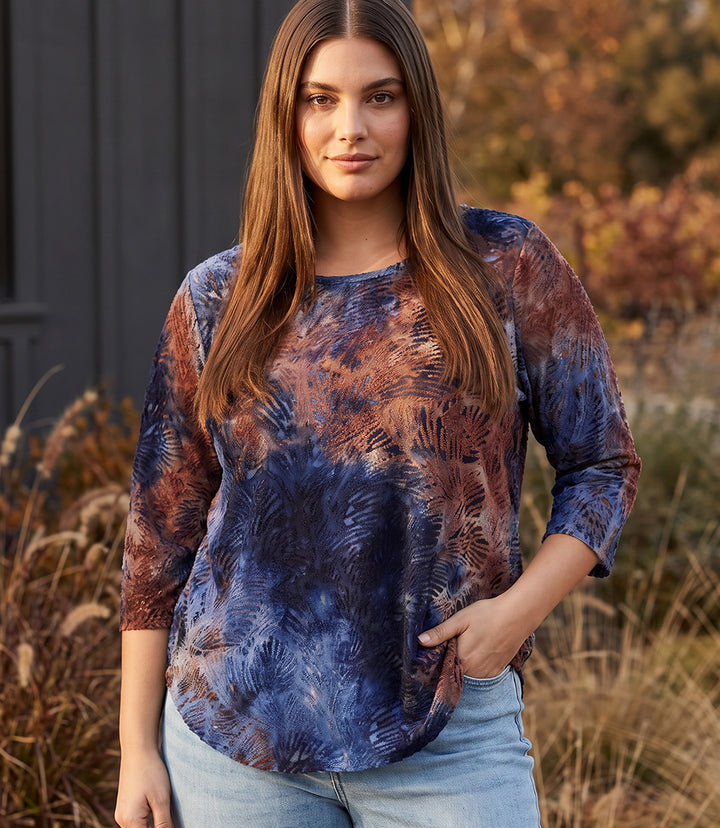 Plus Size 3/4 Sleeve Tie-Dye Burnout Shirttail Top