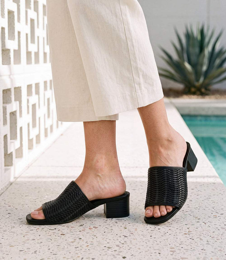 Seychelles Pepper 2 Woven Mid Heel Sandals