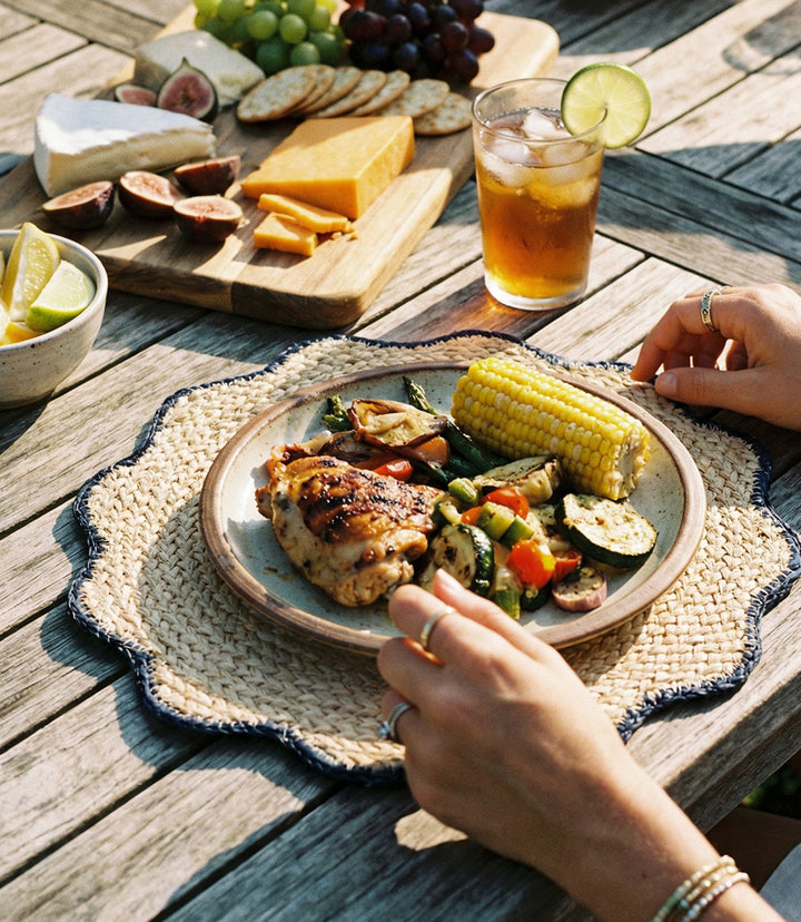 Scalloped Edge Seagrass Placemat