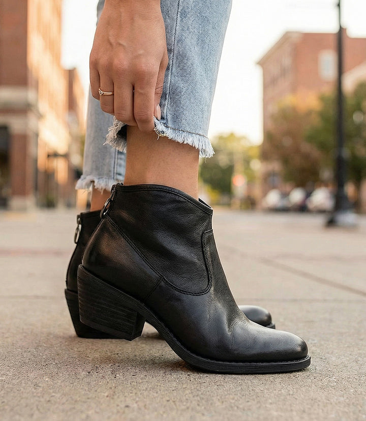 Sofft Aisley Ankle Booties