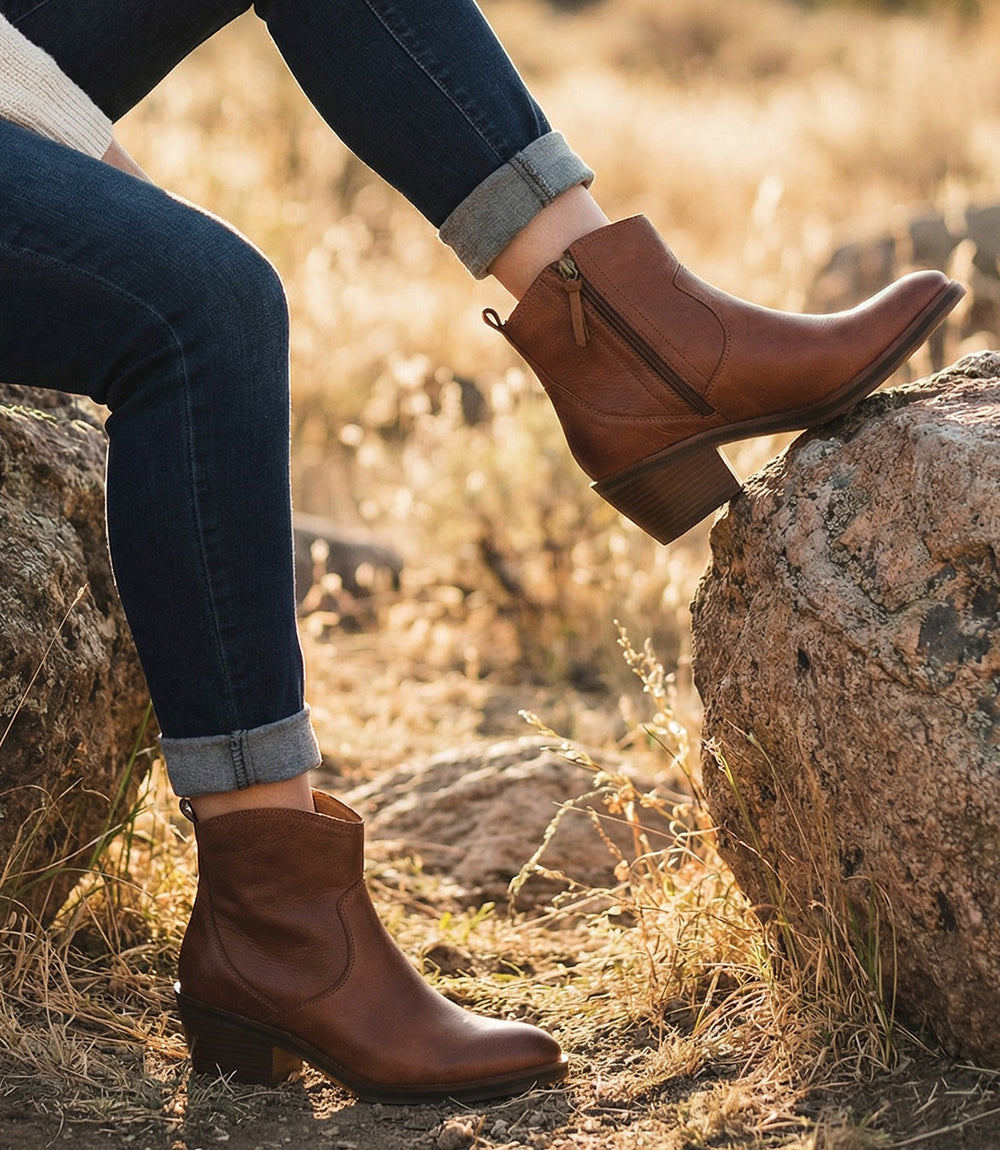 Sofft Shaelyn Pull On Western Booties