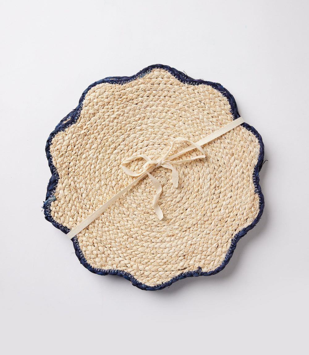 Scalloped Edge Seagrass Placemat
