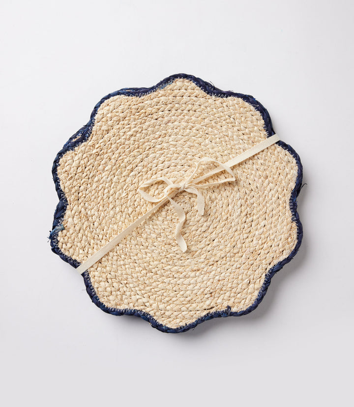 Scalloped Edge Seagrass Placemat