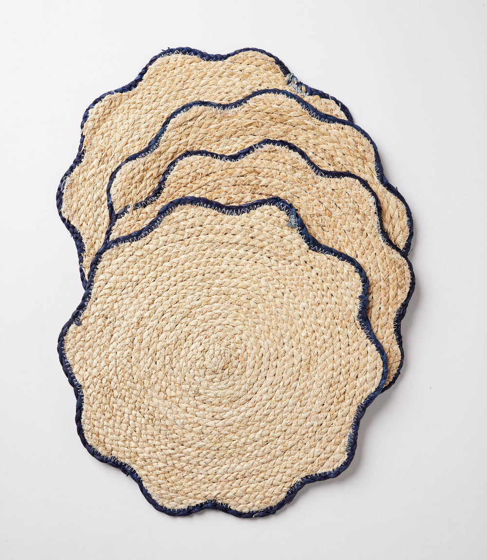 Scalloped Edge Seagrass Placemat