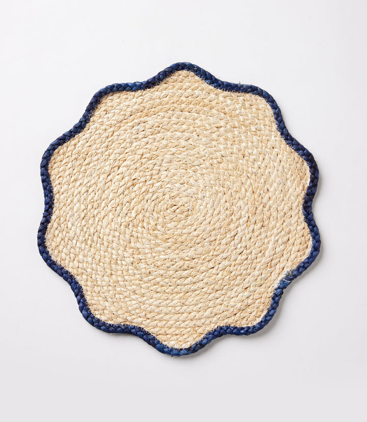 Scalloped Edge Seagrass Placemat