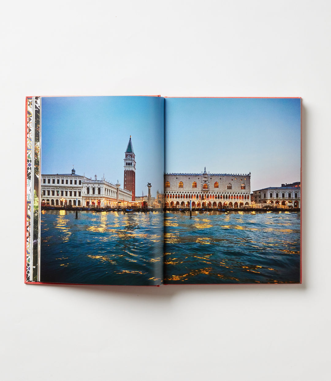 Villeggiatura: Italian Summer Vacation