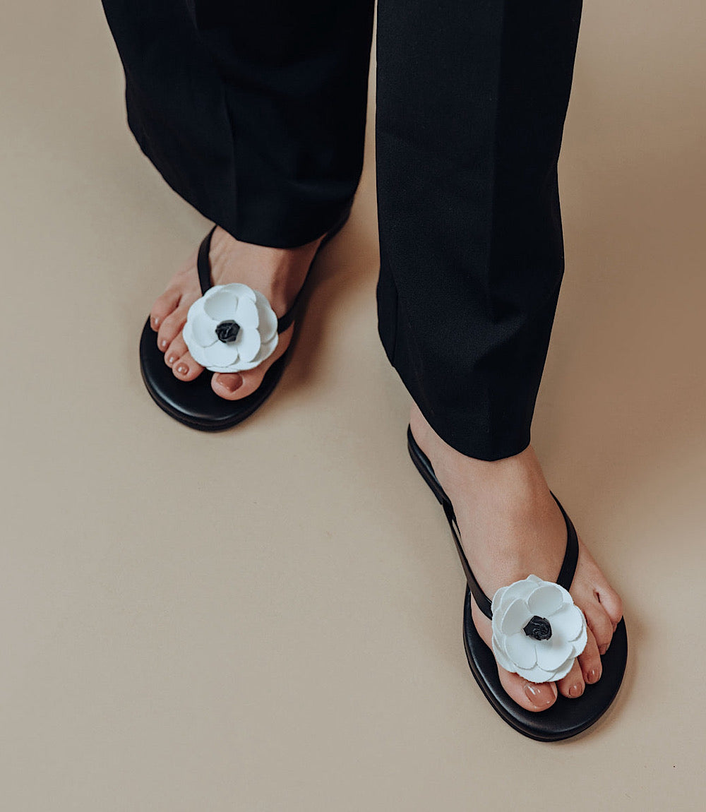 Solei Sea Valentina Flower Thong Sandals