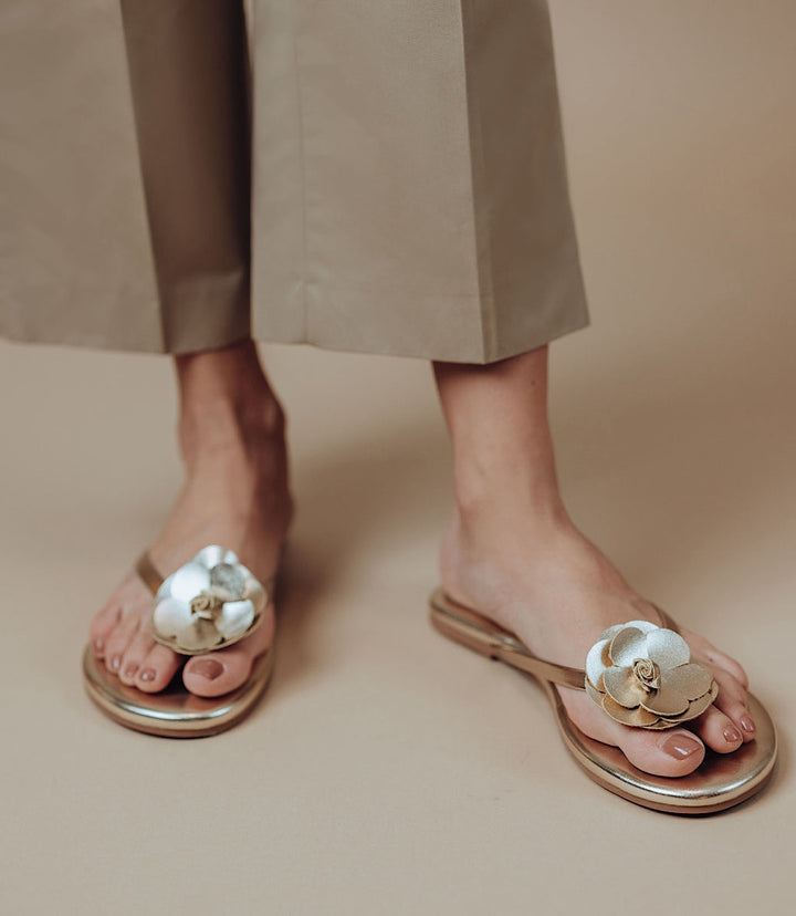 Solei Sea Valentina Flower Thong Sandals