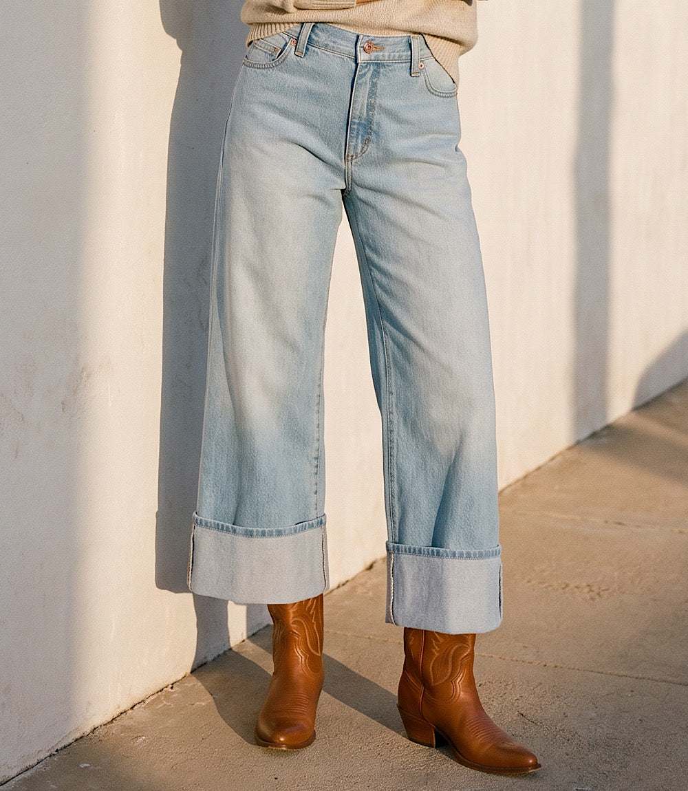 Cuffed cropped jeans made of soft stretch denim with wide-leg and statement cuffed hems