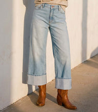 Cuffed cropped jeans made of soft stretch denim with wide-leg and statement cuffed hems