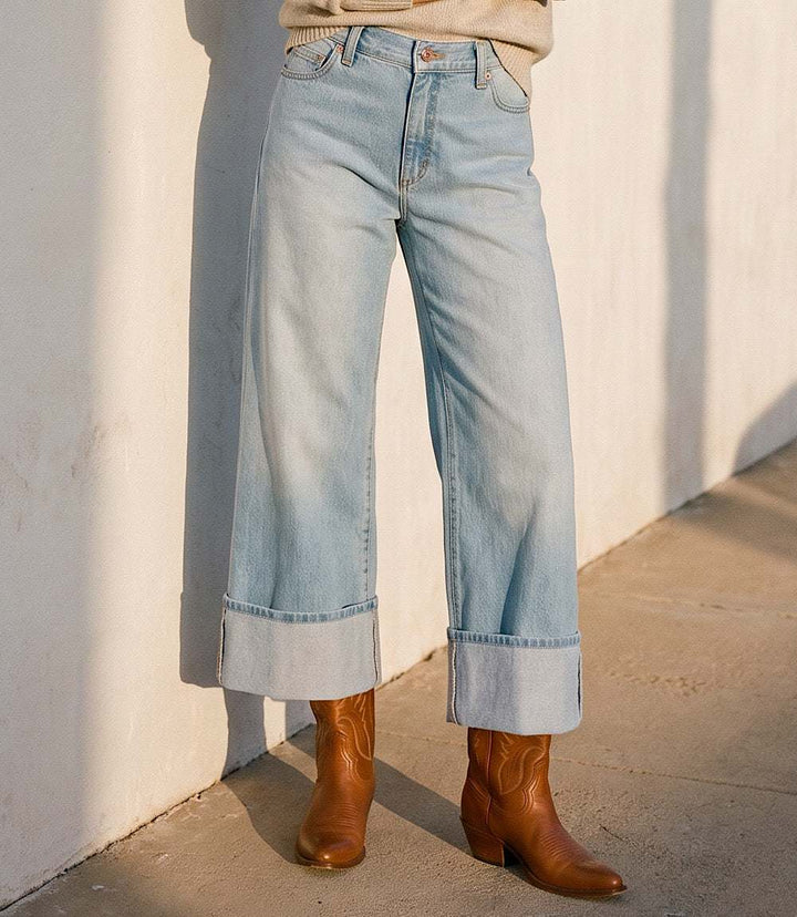 Cuffed cropped jeans made of soft stretch denim with wide-leg and statement cuffed hems