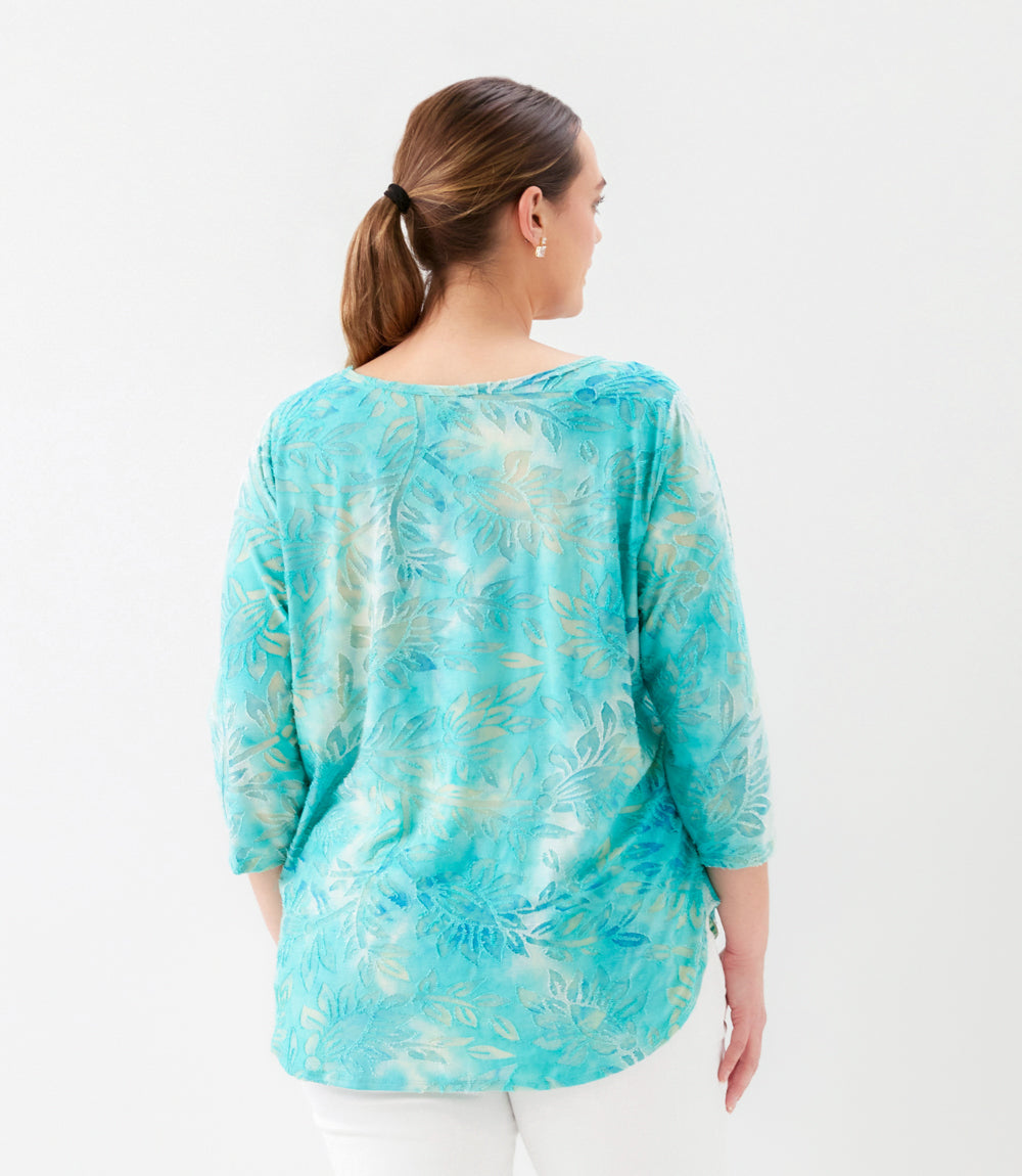 Plus Size 3/4 Sleeve Burnout Shirttail Top