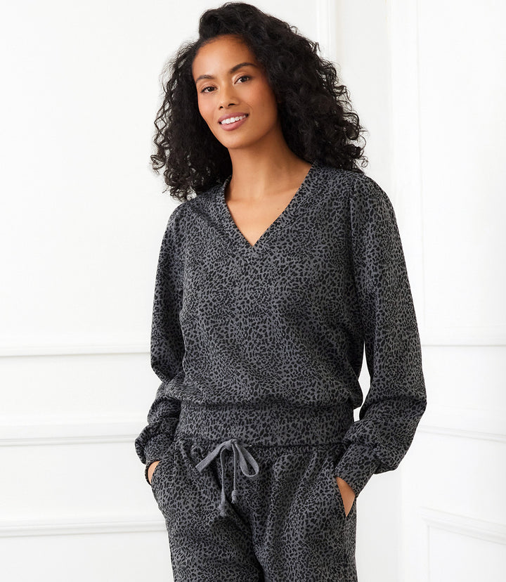 Animal Print Puff Sleeve V-Neck Sweatshirt