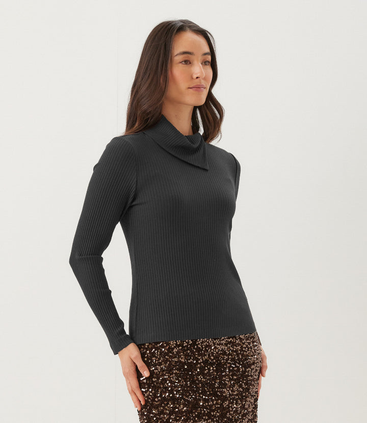 Wide Ribbed Long Sleeve Split Neck Top