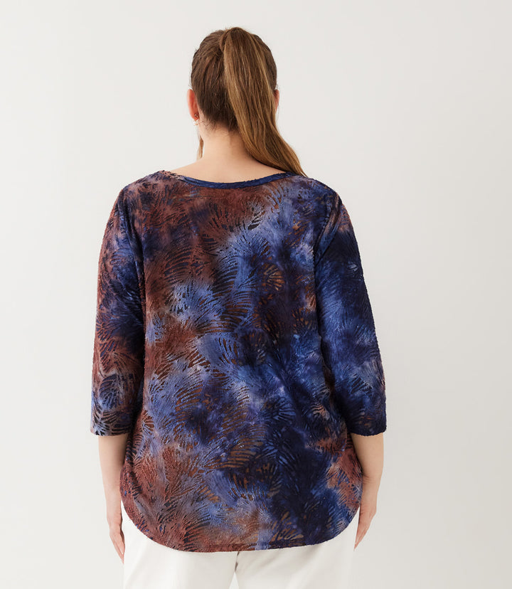 Plus Size 3/4 Sleeve Tie-Dye Burnout Shirttail Top