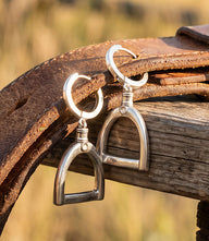 Horsebit Link Earrings