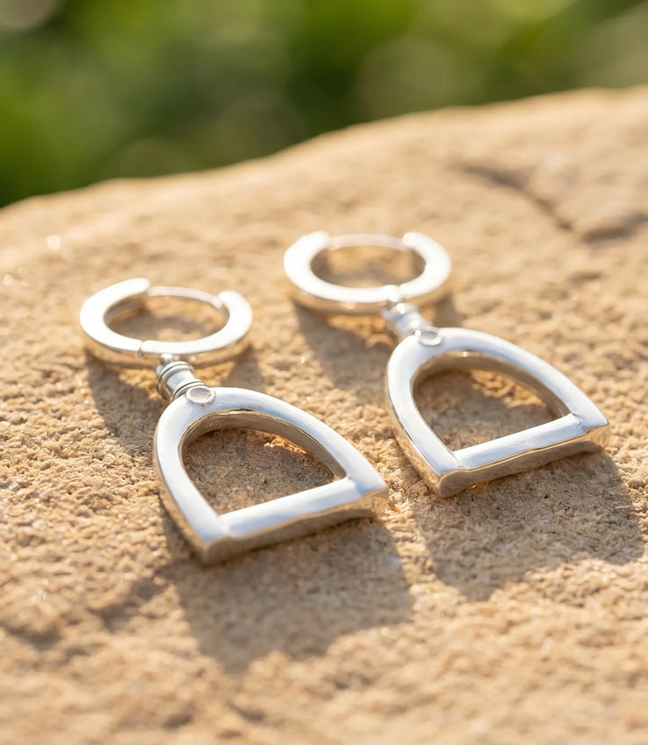 Horsebit Link Earrings