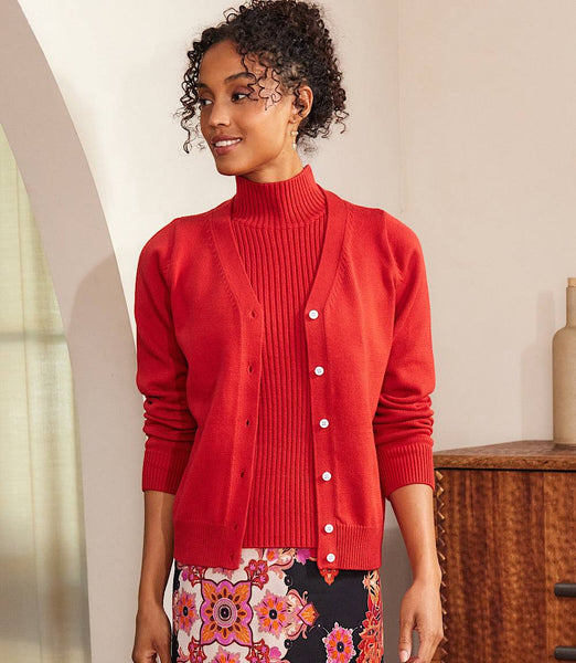 V-Neck Cardigan - Soft Knit Sweater with Relaxed Fit & Stylish