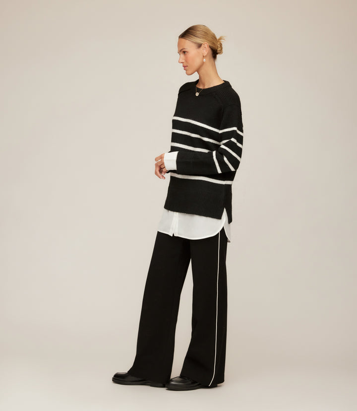 Contrast Piped Wide-Leg Pants