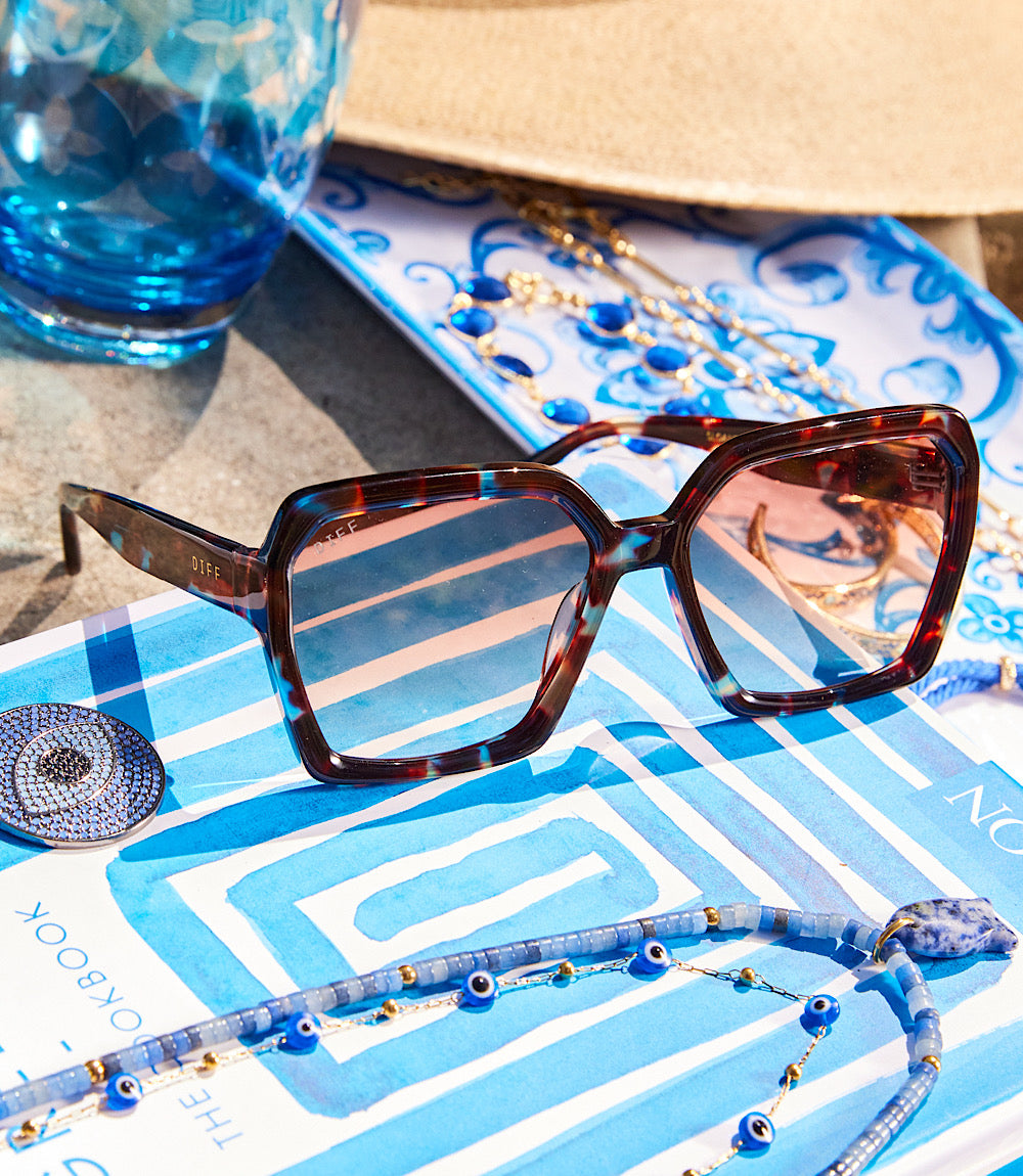 Quay Guess Again Sunglasses