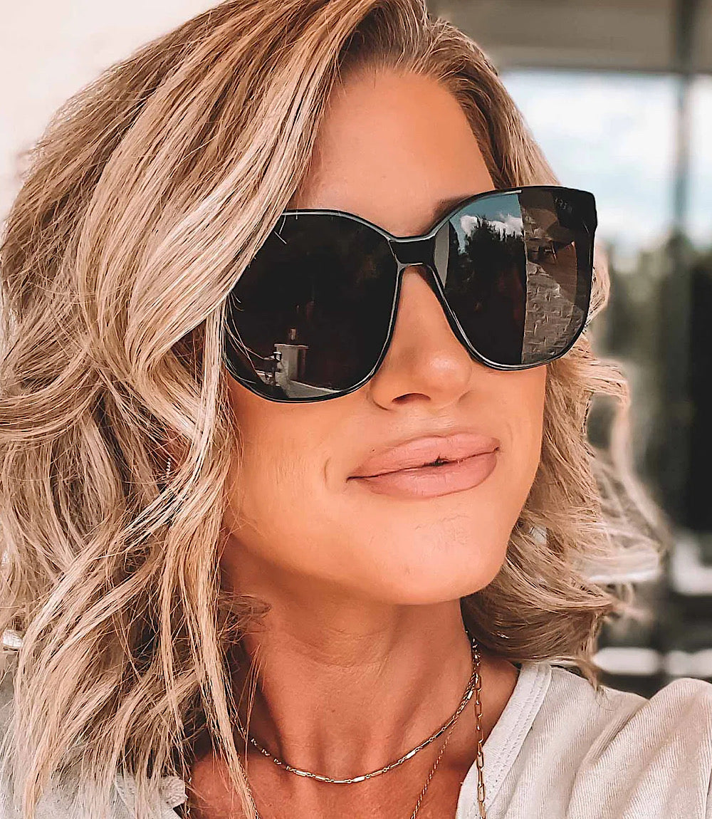 DIFF Gia Square Sunglasses