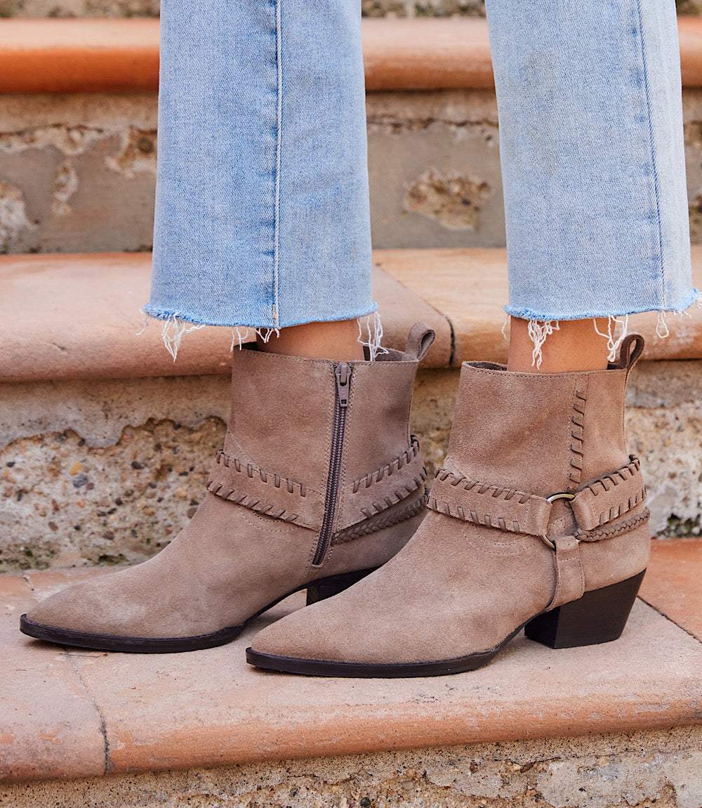 Seychelles Easy Peasy Western Booties