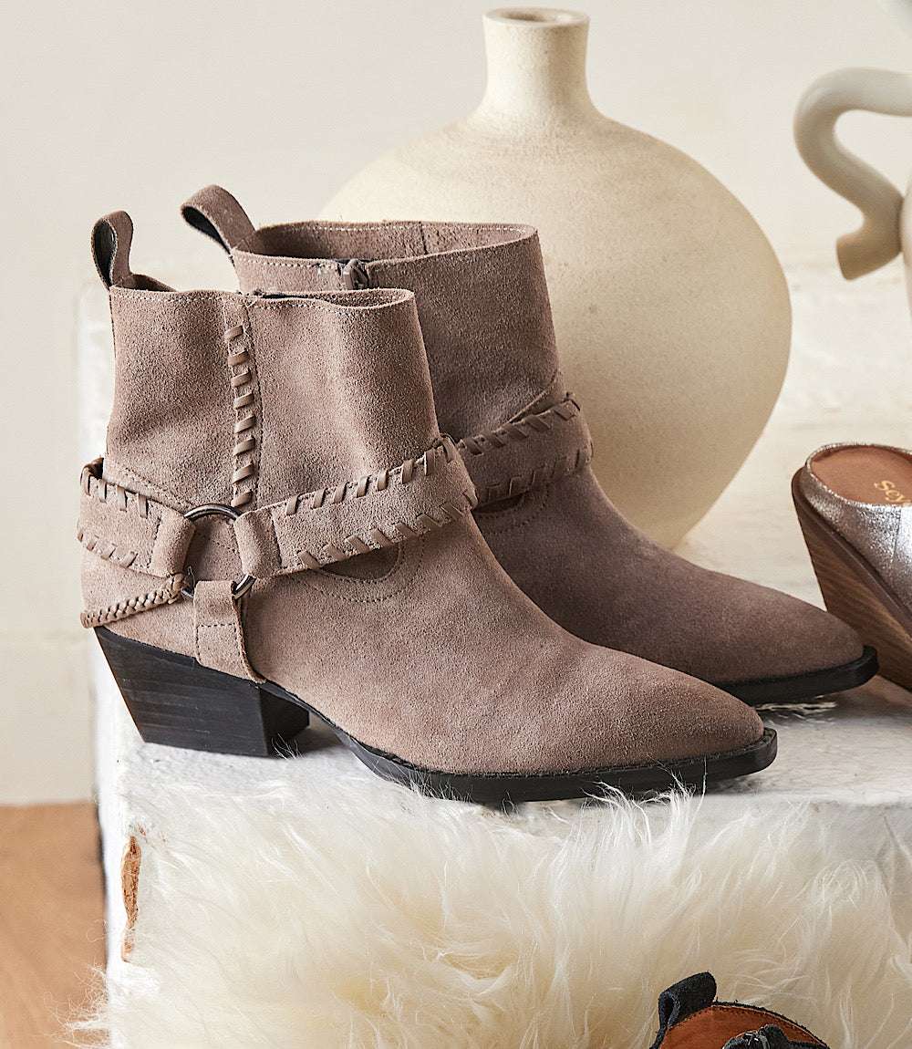 Seychelles Easy Peasy Western Booties - Stylish Suede Ankle Boots