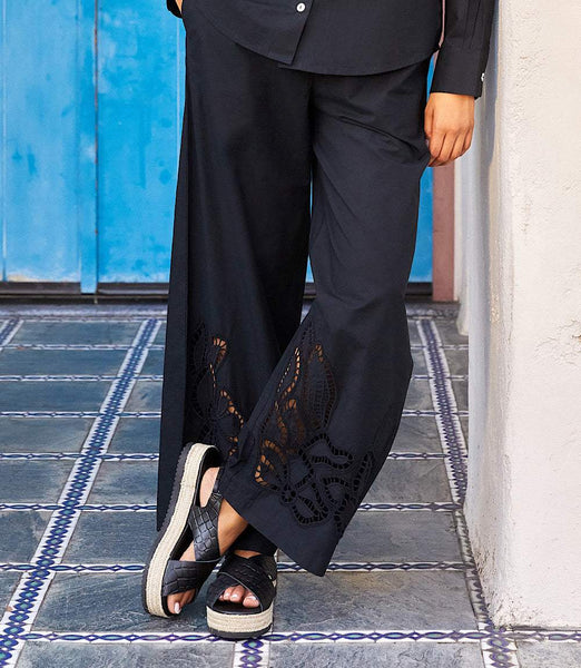 パンツ CUT-OUT EMBROIDERY PANTS Black Cutout Embroidery Pants | Karen Kane