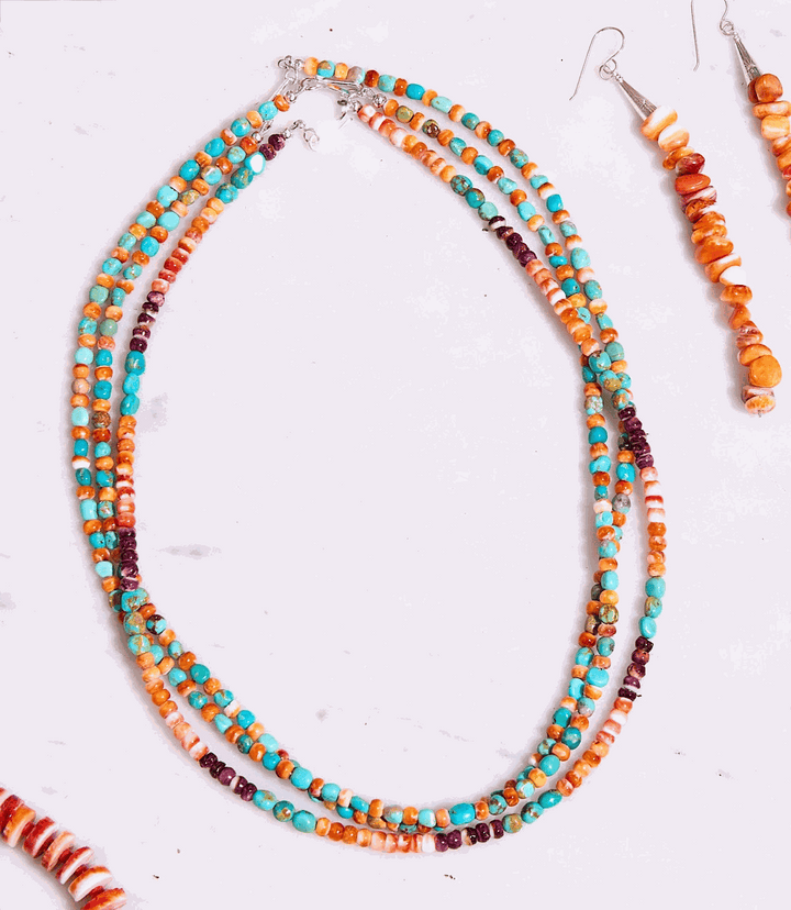 Turquoise And Spiny Oyster Beaded Necklace