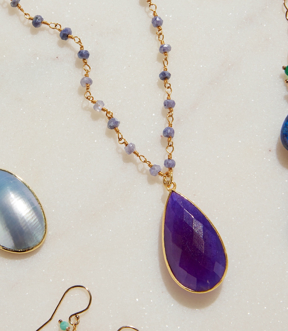 Beaded Teardrop Pendant Necklace