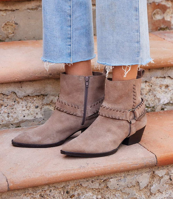 Seychelles Easy Peasy Western Booties