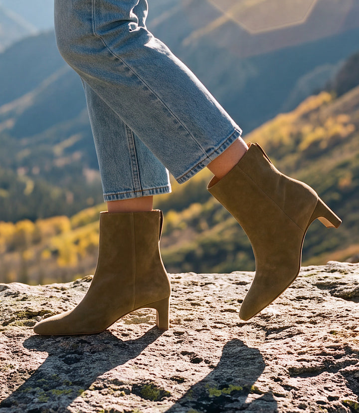 Dolce Vita Bennet Suede Booties