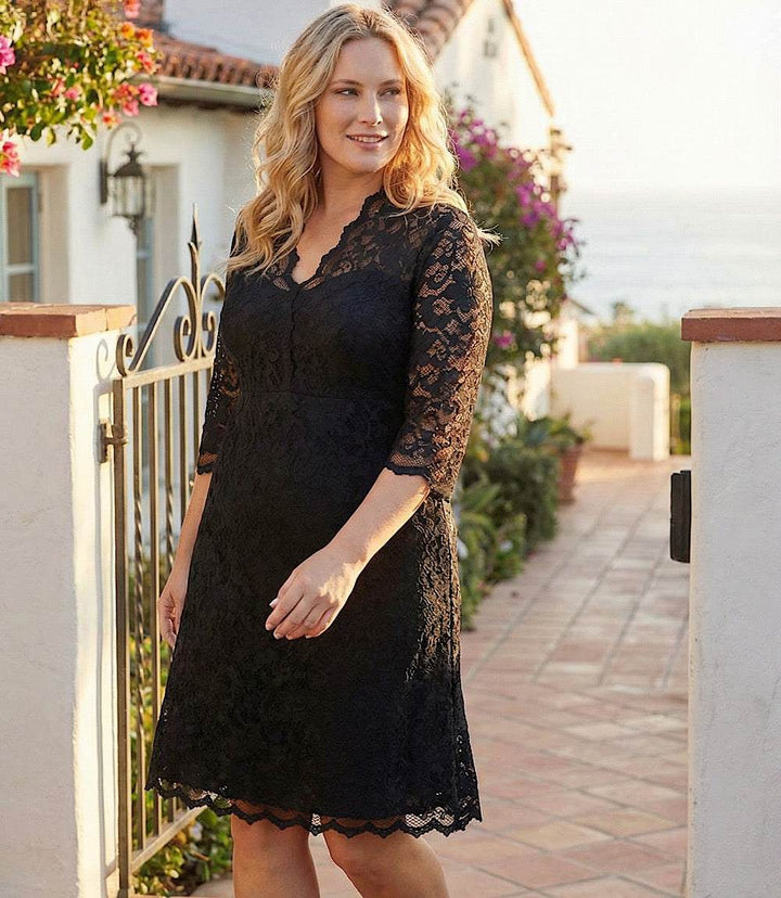 Plus size V-neck scallop lace dress with floral pattern and 3/4 sleeves