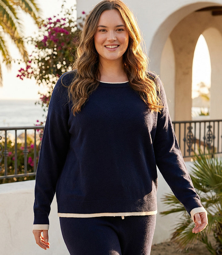 Plus Size Contrast Crewneck Sweater