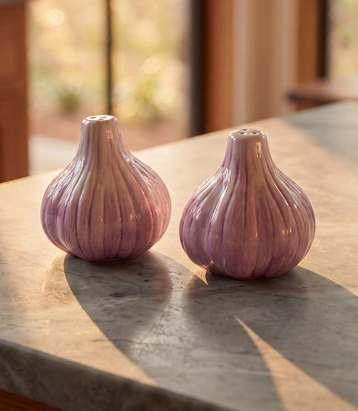Garlic Salt And Pepper Shaker Set