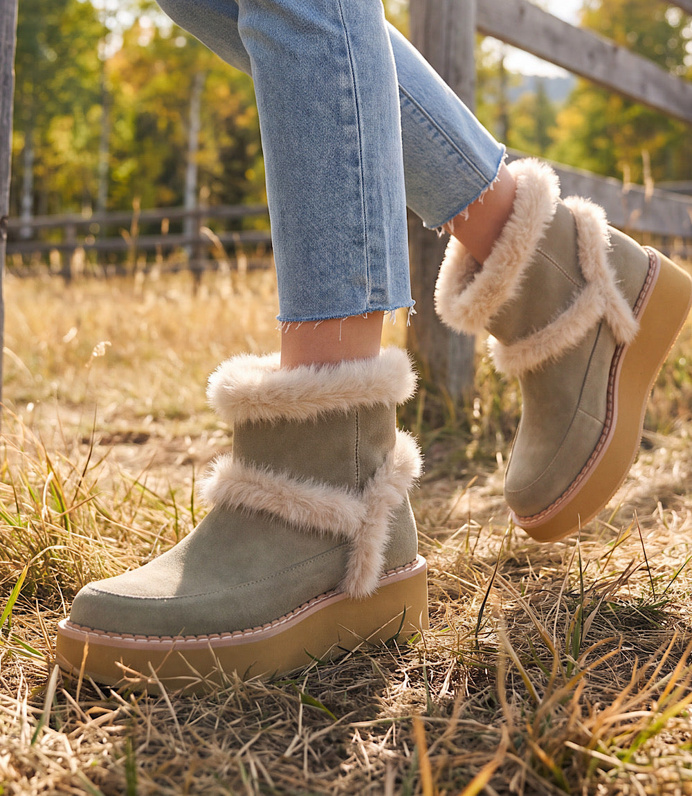 Dolce Vita Pixie Plush Waterproof Chelsea Boots