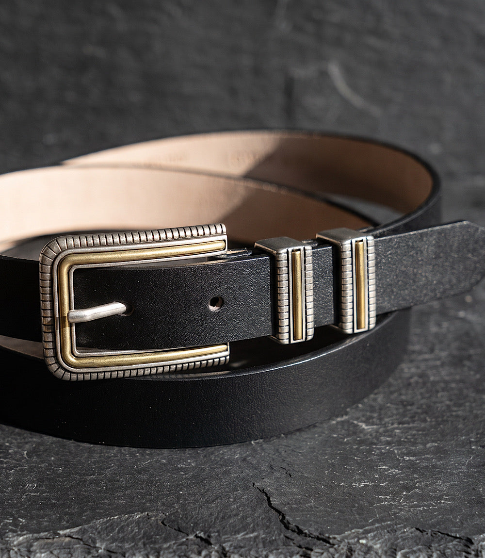 Streets Ahead Two Tone Metallic Buckle Leather Belt