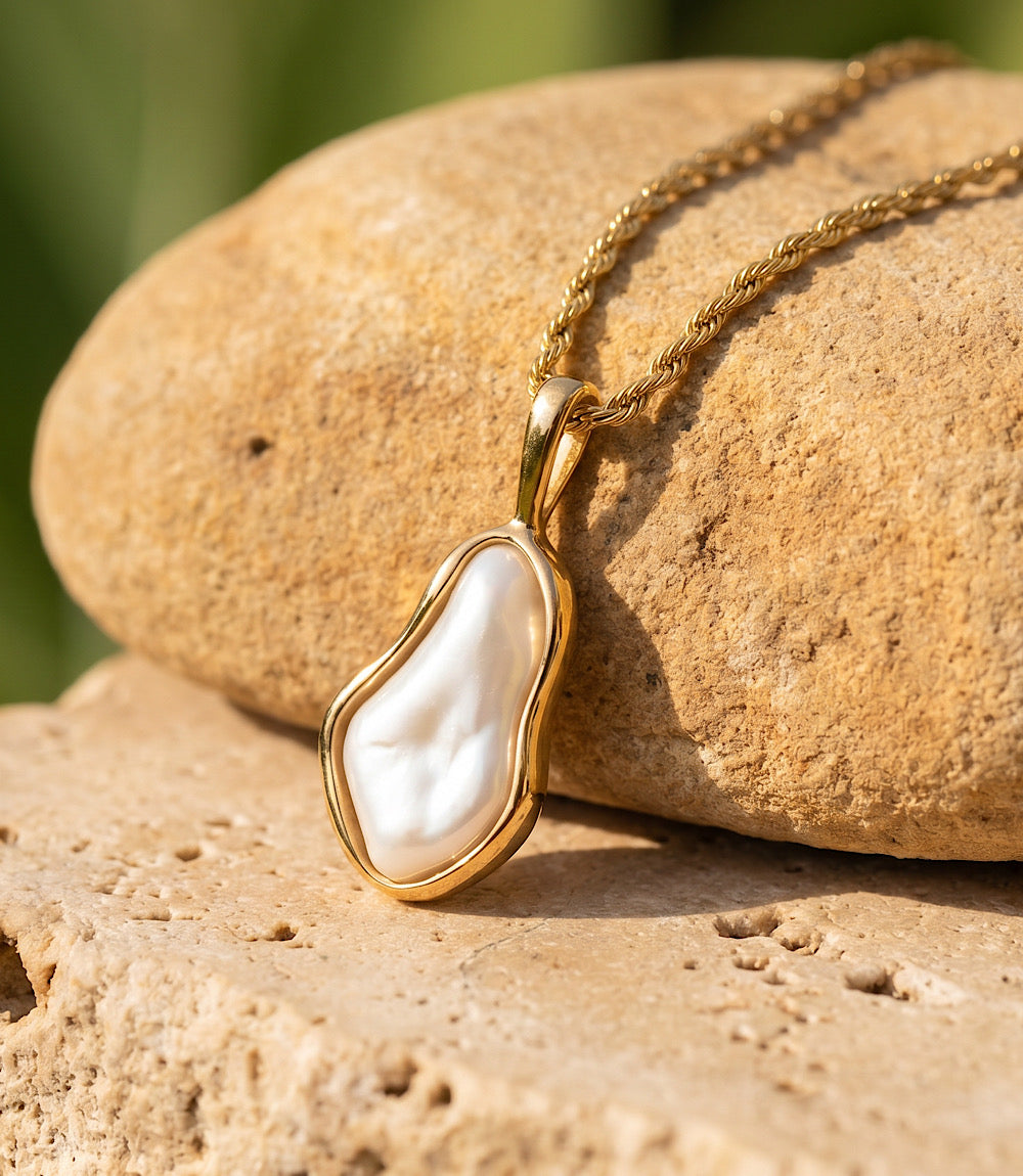 Organic Pearl Pendant Necklace
